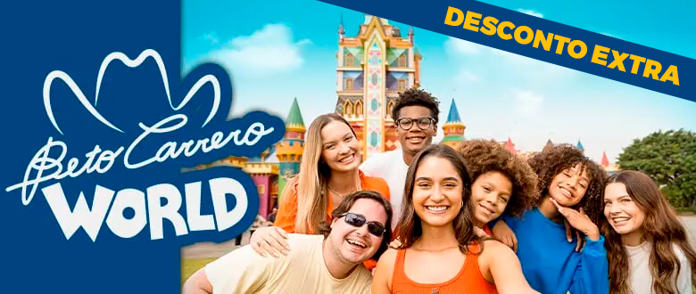 Selfie em frente ao Castelo do parque Beto Carrero World - Desconto do Tchê Ofertas.